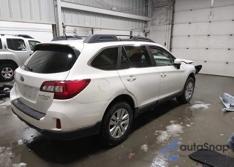2017 Subaru Outback 2.5I Premium z USA, uszkodzony, nr VIN 4S4BSACC4H3318093